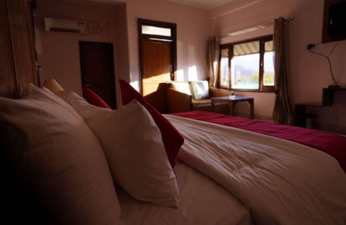 Dhikuli Hotel | HR Dukes Den Resort