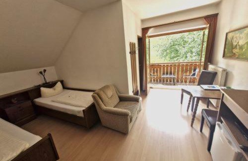 Trattenbach House | Hubertushof