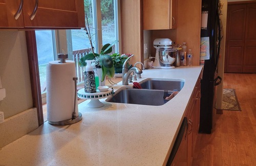 Sequim House | Huckleberry Hideaway | Whole Family Getaway