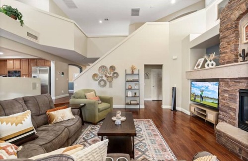 Chandler House | Hudson Place Gated Theater Room Pickleball Golf
