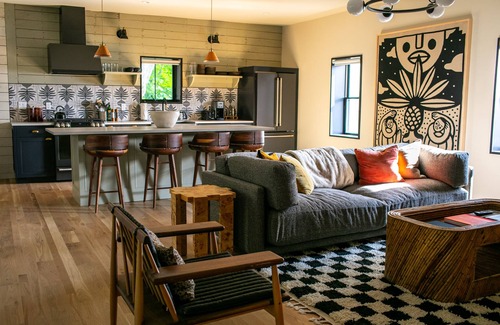 Malden House | Hudson River Way by Woodstock Way Hotel