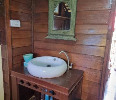 Doi Lo Villa | Huen Tip Viman
