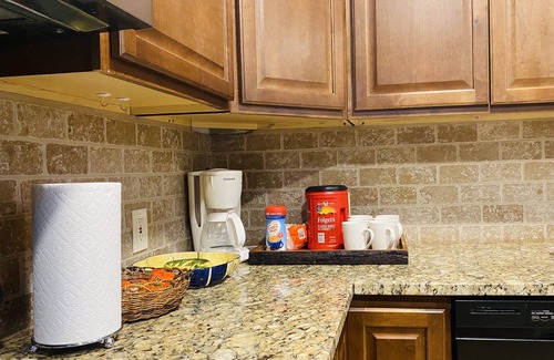 Grandview House | Huge comfortable and cozy house Near Longview lake