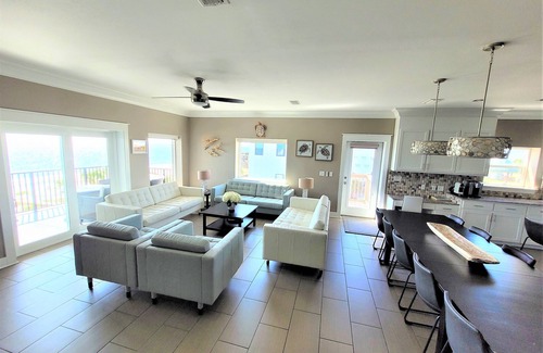 Port St. Joe House | HUGE DISCOUNTS-2025/5 GF King Ste's-2.5 Kits-Private Pools-Kayaks-Paddle Bds-ELV