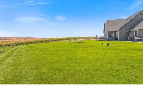 Stratford House | Huge Home by lake w/Hot tub & parking for lg rigs