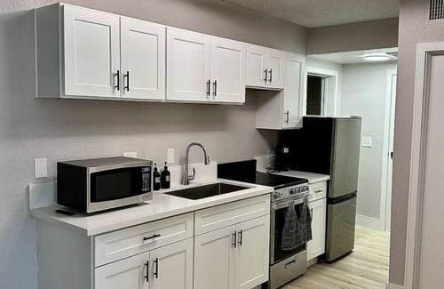 Chinatown House | Huge Home Minutes From The Strip