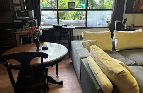White Plains Apartment | Huge Private Floor packed full! Super quiet and relaxing!