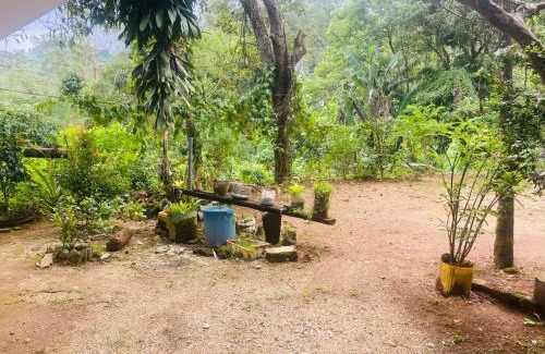 Nallathanniya House | Hugging Clouds