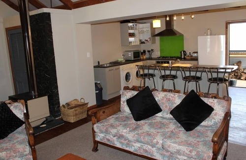 Raurimu House | Hukapapa Lodge Tuakana