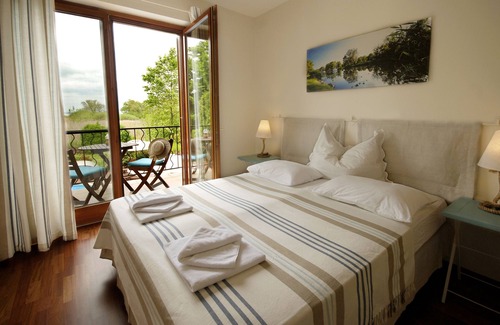 Balatonmariafurdo Bed & Breakfast | Hullám Villa