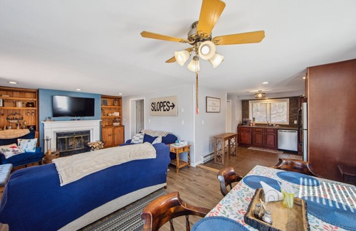 North Creek House | Hullabaloo 23E - Upgrade End Unit With Mountain Views 2 Bedroom Townhouse by The Summit at Gore Mountain