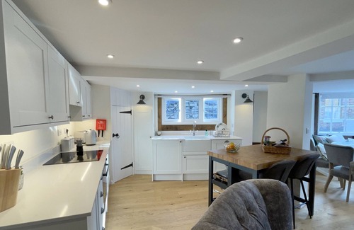 Much Wenlock Cottage | Humbug Cottage 'The Old Soo Sweet Shop'