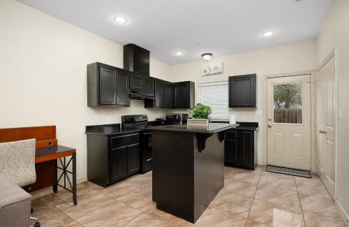 Pharr Apartment | Hummingbird Apt 8