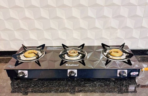 Paud Apartment | Hummingbird Hideout: 3BHK AC Flat in Baner, Pune