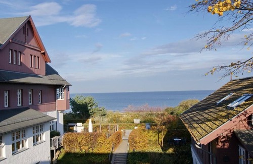 Seebad Bansin Apartment | Hundefreundliche Ferienwohnung für Zwei mit Tollem Balkon und Direktem Meerblick