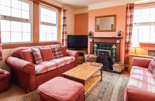 Duntulm Cottage | HUNISH, pet friendly, character holiday cottage in Duntulm