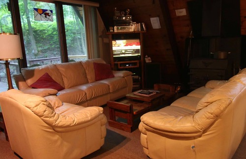 Hunter Ski Chalet | Hunter Mountain Ski house available for off season rentals