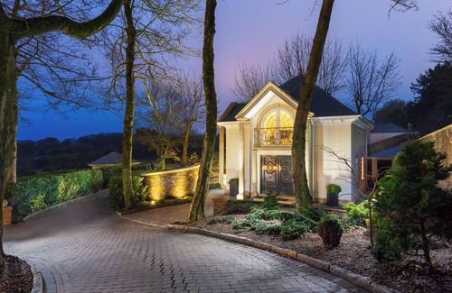Boscundle Cottage | HUNTERS MOON, family friendly, luxury holiday cottage in Charlestown