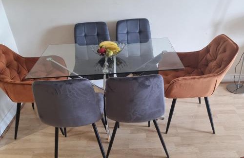 Reading House | Hunters Wharf River View by Select SA