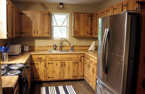 Williamsville House | Hunting/Fishing Cabin at Lake Wappapello