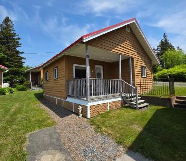 Hunts Point House | Hunts Point 2-BR Coastal Retreat - Cottage # 4