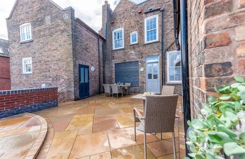 Coalbrookdale Apartment | Hurdley Heights a Luxury Apartment on the High Street Broseley Shropshire