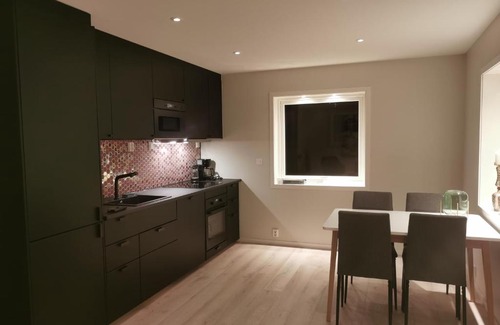 Vard Apartment | Hurthi Apartment - Blue House