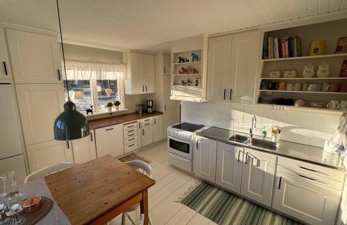 Blomstermala House | Hus Hornsö