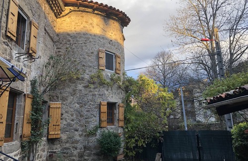 Vocance House | Hush . a princess is sleeping in the tower .
