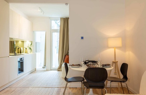 Antwerp Apartment | Huswell - Apartment in the citycenter with balcony