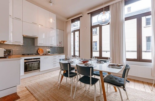 University District House | Huswell - Charming mansion in vibrant Antwerp