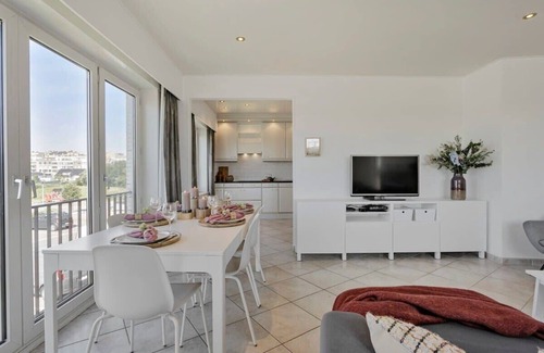 Lissewege Apartment | Huswell - Charming seaside apartment 'Sea Bridge'