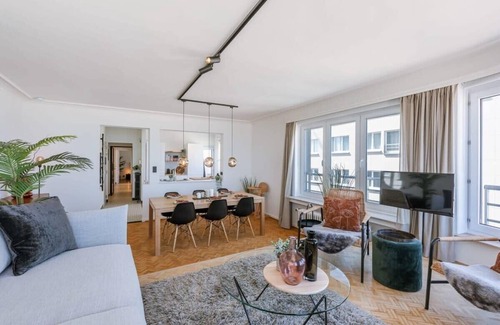 Ostend City Centre Apartment | Huswell - Frontal seaview apartment in Ostend