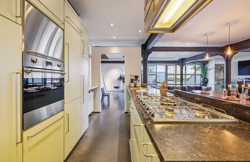 Muide Apartment | Huswell - Industrial loft near the center of Ghent