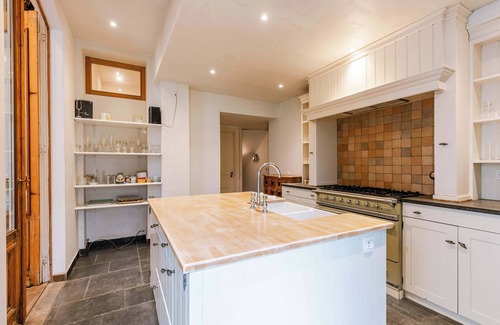 Kunstenkwartier House | Huswell - Stay at Cape Montigny in Ghent