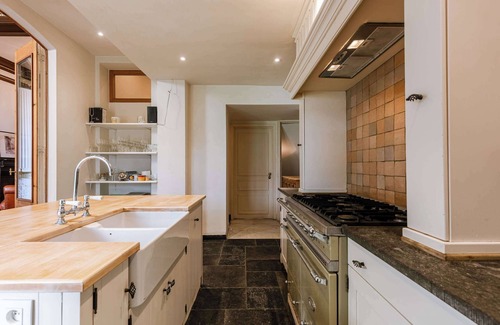 Kunstenkwartier House | Huswell - Stay at Cape Montigny in Ghent