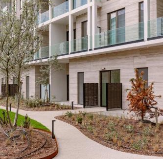 Ostend City Centre Apartment | Huswell - Stunning seafront apartment with modern comforts and dike views