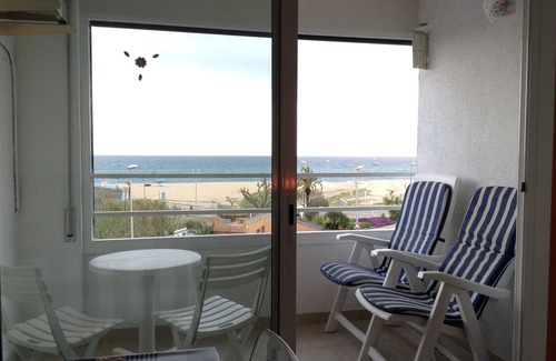 Malgrat de Mar Apartment | HUTB013315-Apart. oceanfront, 2 bedrooms, pool and parking space