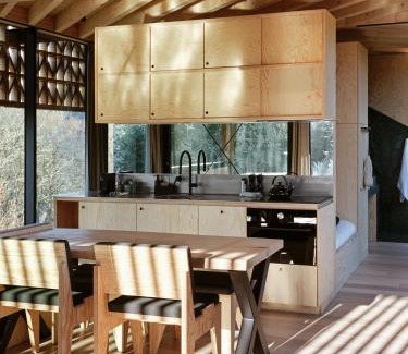 Givroulle House | Hutstuf - The Badger & hottub