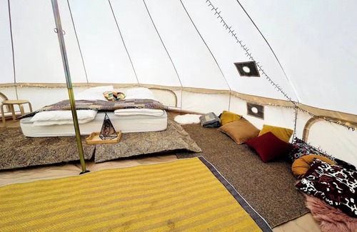 Hvolsvollur RV Rental | Hvolsvöllur Glamping 3 nn