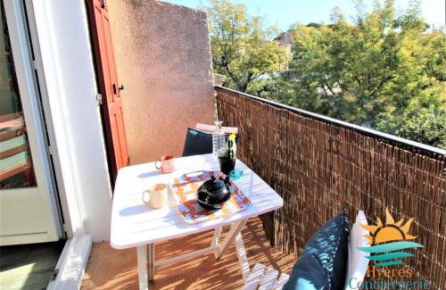 Hyeres Apartment | Hyères-plage Studio cabine-L'ayguade BY HC