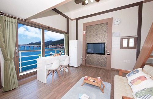 Yongnam-myeon House | Hyacinth Pension