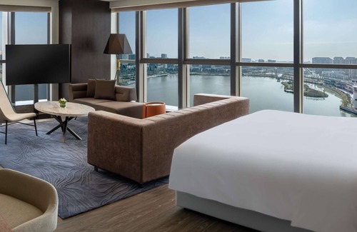 Zhenhai District Hotel | Hyatt Centric Lakeside Ningbo