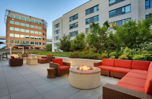 Downtown Portland Hotel | Hyatt House Portland/Downtown