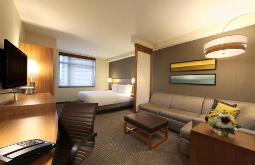 Flushing Chinatown Hotel | Hyatt Place Flushing/LGA Airport