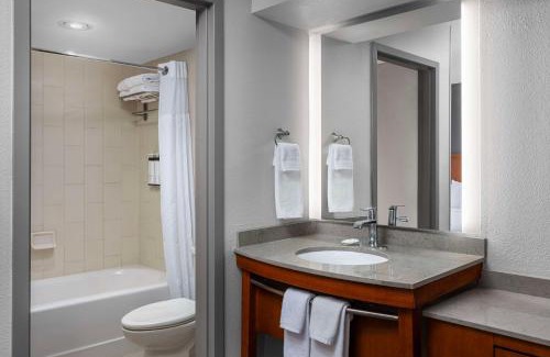 Wayne Hotel | Hyatt Place Indianapolis Airport