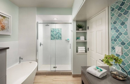 Historic Seaport Resort | Hyatt Sunset Harbor 1-bedroom suite w/AC, WiFi, Pool, Walk to Duval & Mallory