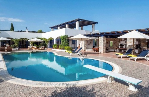 Pigadia Villa | Hydra Bay Resort Vip Beach Villas - up to 50 guests