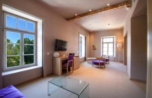 Drama Hotel | Hydrama Grand Hotel