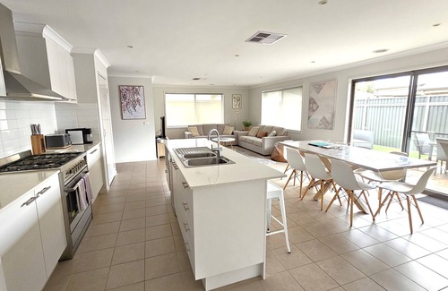 Yarrawonga House | Hyland Hideaway Yarrawonga